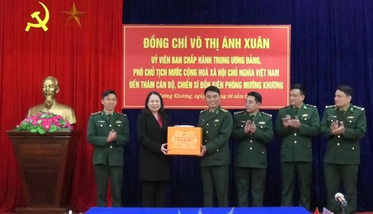 pho chu tich nuoc vo thi anh xuan tham don bien phong muong khuong hinh 1