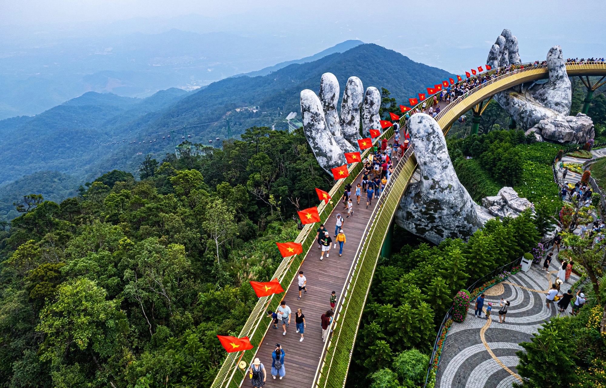 khu du lich ba na giam gia 40 de tri an nguoi dan quang nam  da nang hinh 1