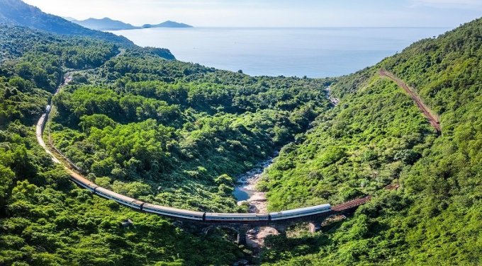 khai thac tuyen tau hoa du lich hue  da nang tu 26 3 hinh 1