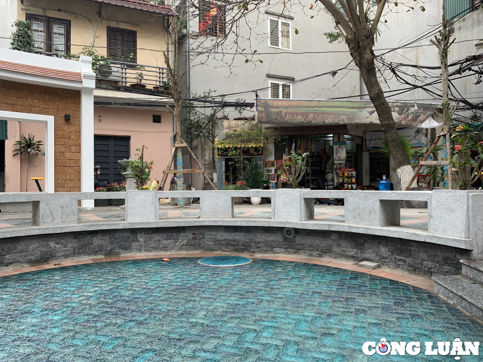 Ấn tượng với khu vui chơi cải tạo từ 'giếng làng' giữa Thủ đô Hà Nội