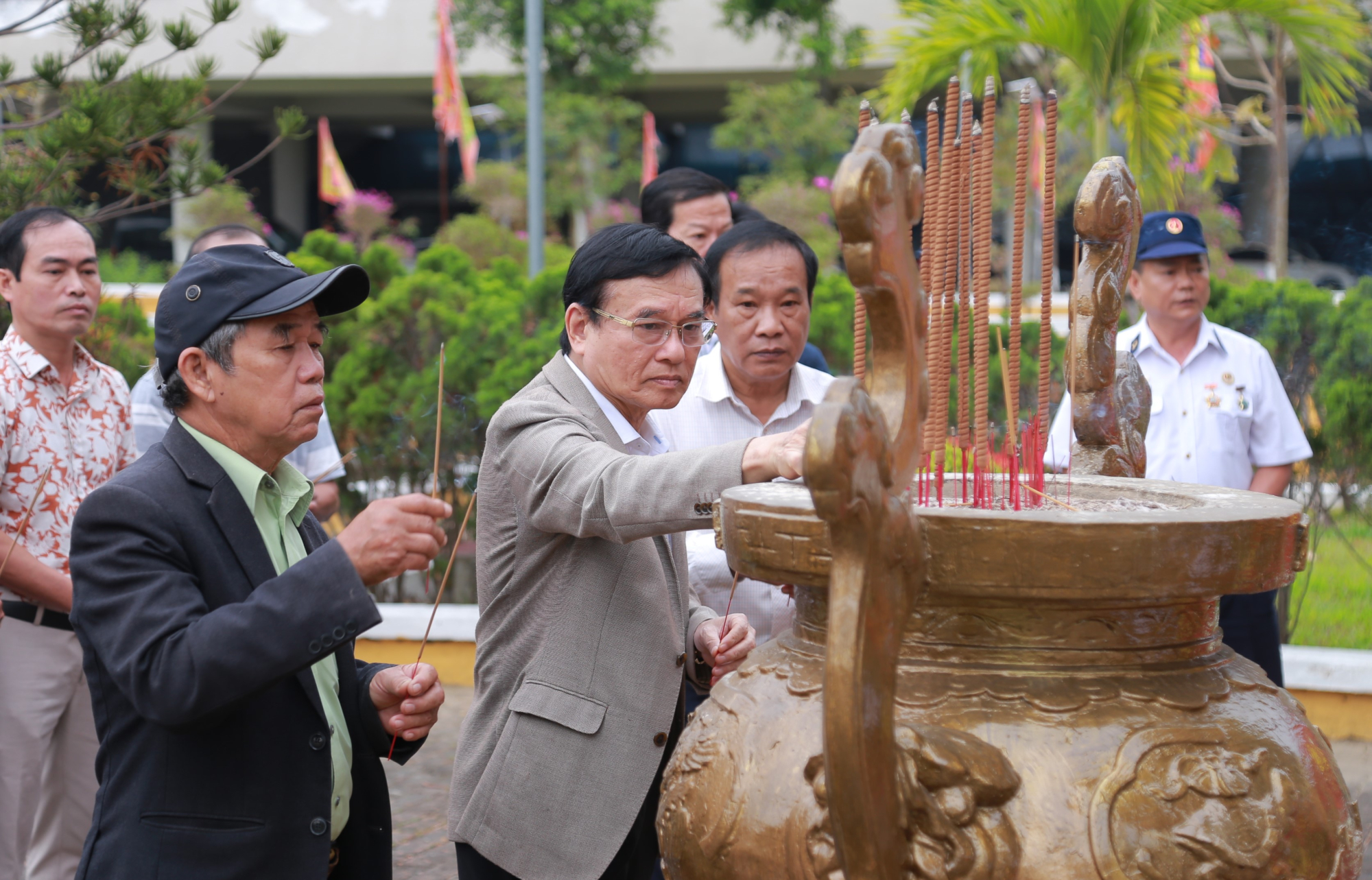 da nang tuong niem tri an 64 liet si hy sinh tai dao gac ma hinh 12