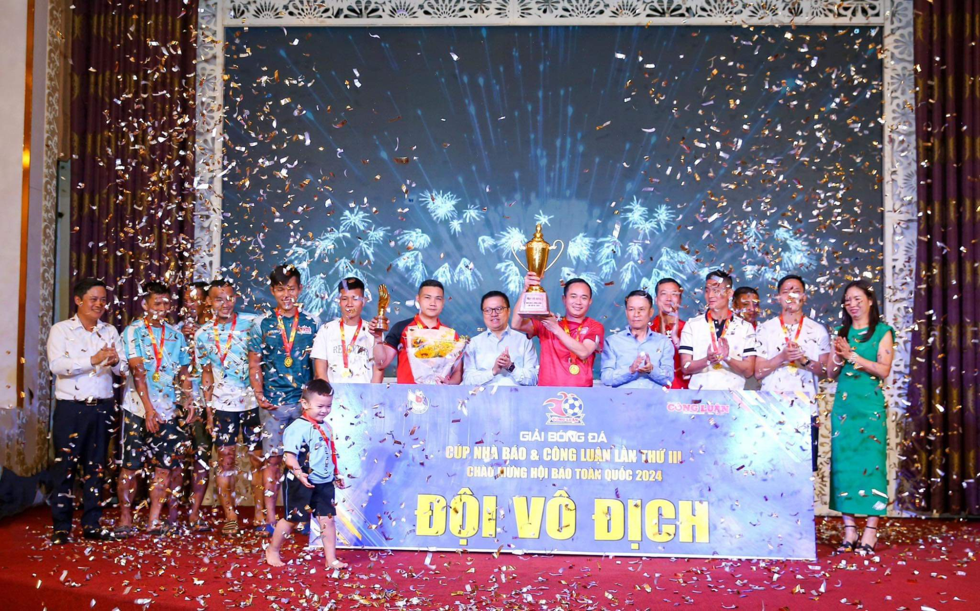 doi tuoi tre thu do vo dich giai bong da cup nha bao va cong luan lan thu iii nam 2024 hinh 1