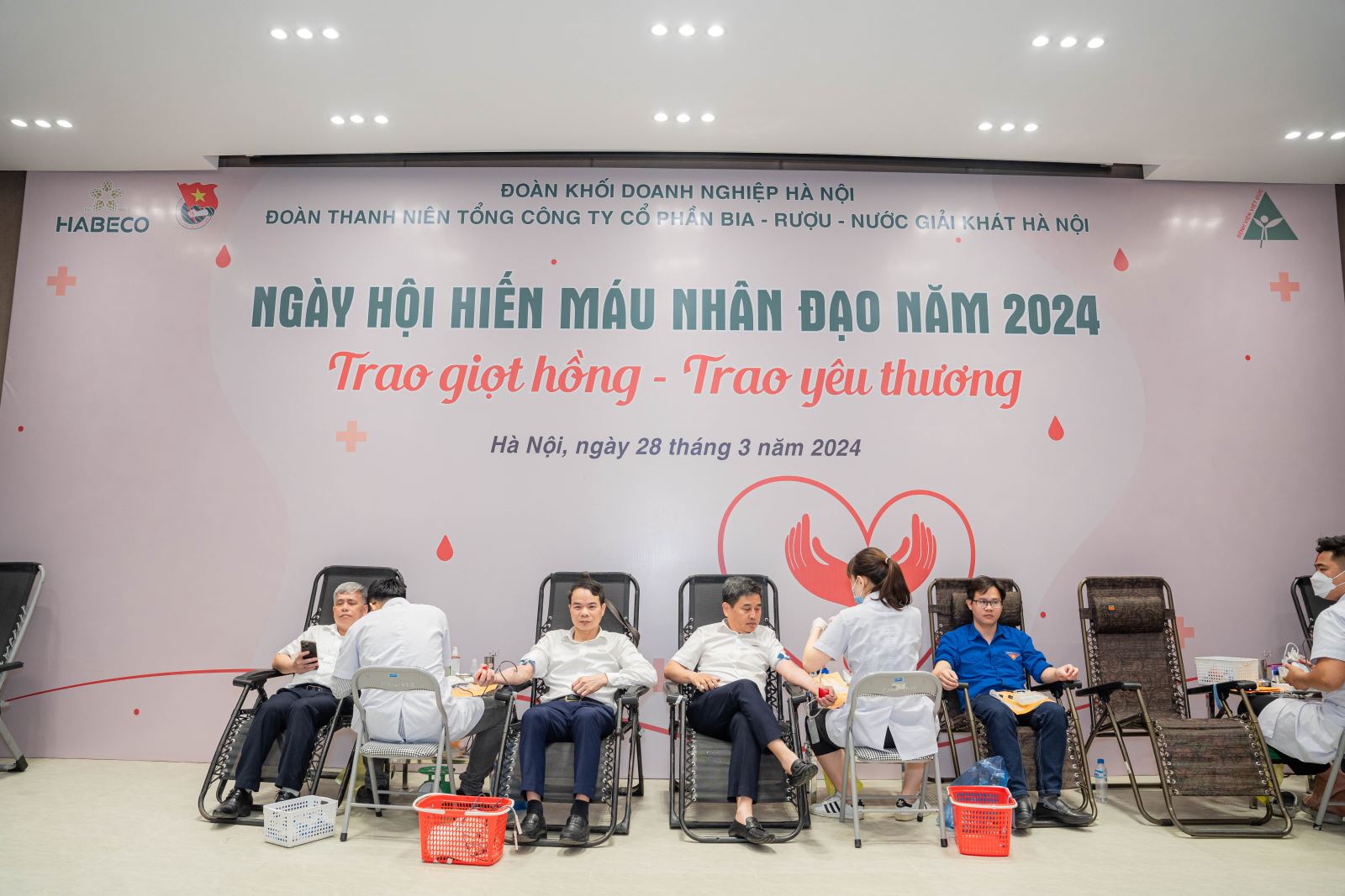 ngay hoi hien mau nhan dao habeco nam 2024  trao giot hong trao yeu thuong hinh 2