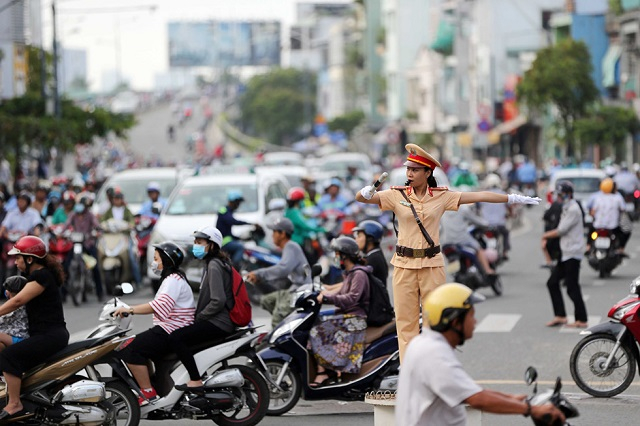 bao dam trat tu an toan giao thong dip le quoc khanh 2 9 va thang cao diem hoc sinh den truong hinh 1