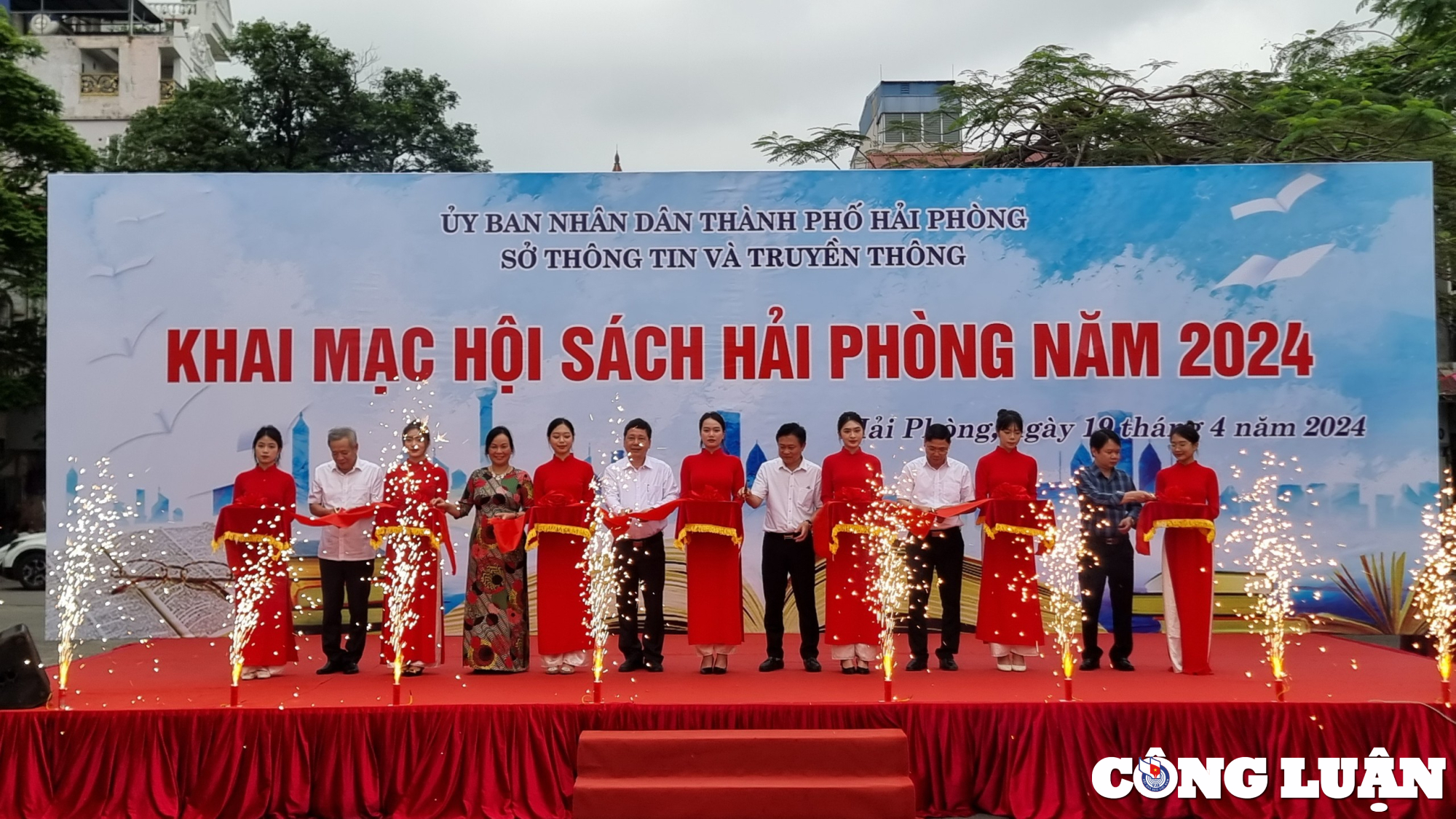 12000 dau sach trung bay tai hoi sach hai phong nam 2024 hinh 1