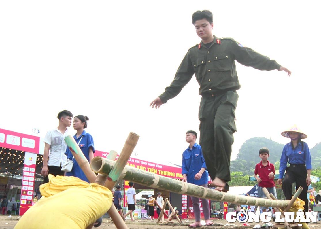 ninh binh hap dan cac hoat dong va tro choi dan gian tai le hoi hoa lu 2024 hinh 6