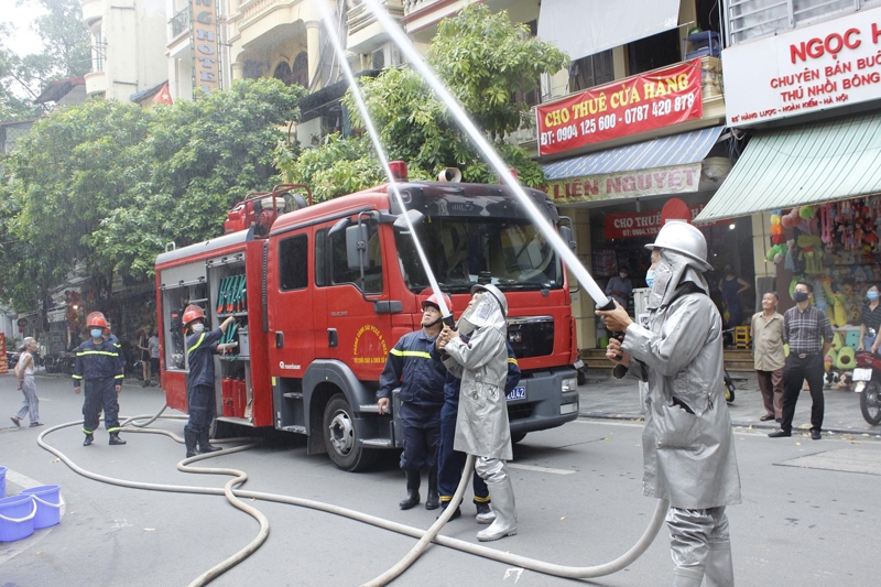 ha noi thi diem ung dung quan ly canh bao chay gan voi xac thuc dinh danh so nha va du lieu dan cu hinh 1