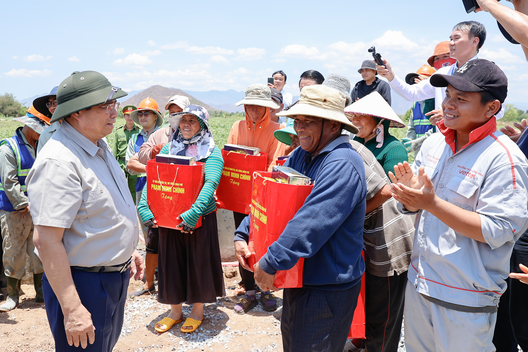 thu tuong pham minh chinh thi sat kiem tra cong tac ung pho kho han tren dia ban tinh ninh thuan hinh 3