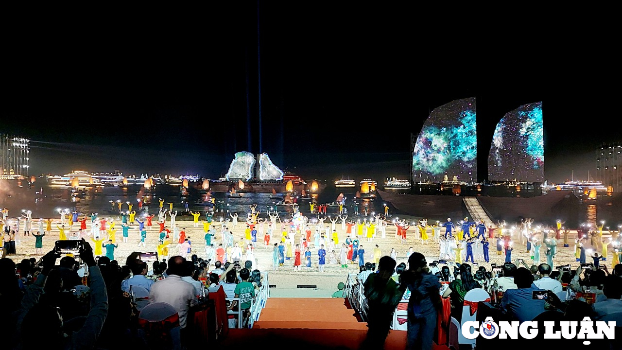 quang ninh net moi dac sac trong le hoi carnaval ha long 2024 hinh 4