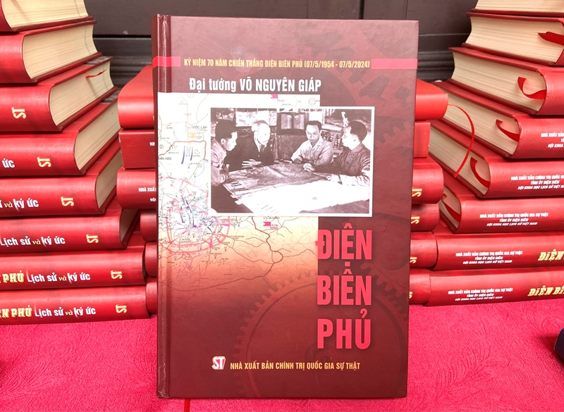 gioi thieu sach dien bien phu cua dai tuong vo nguyen giap hinh 1