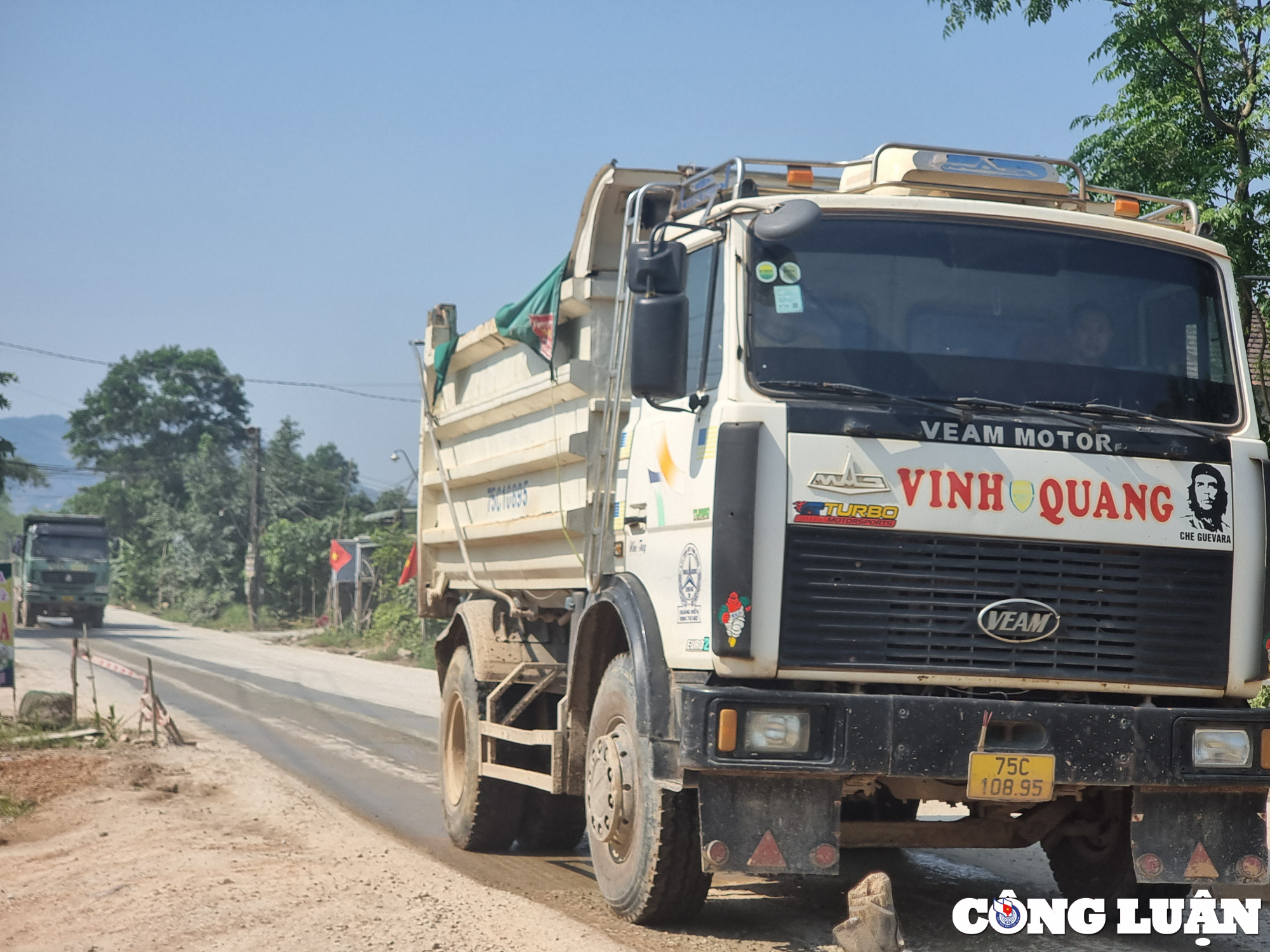 thua thien hue thi xa huong tra chi dao cong an xac minh lam ro viec bao nha bao va cong luan phan anh hinh 2