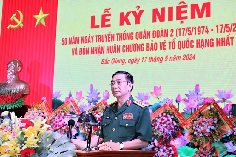 dai tuong phan van giang du le ky niem 50 nam ngay truyen thong quan doan 2 hinh 1