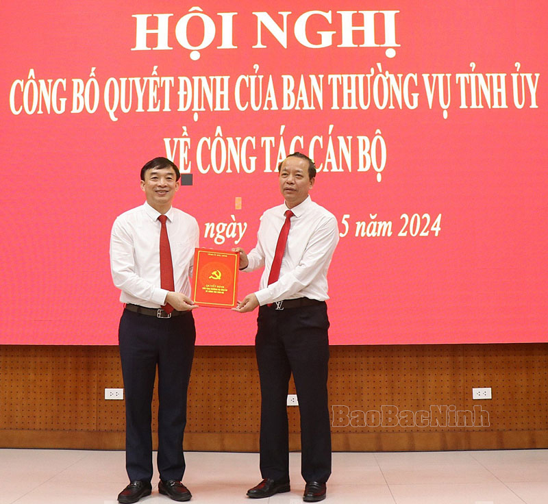 cong bo quyet dinh bo nhiem truong ban tuyen giao tinh uy bac ninh hinh 1