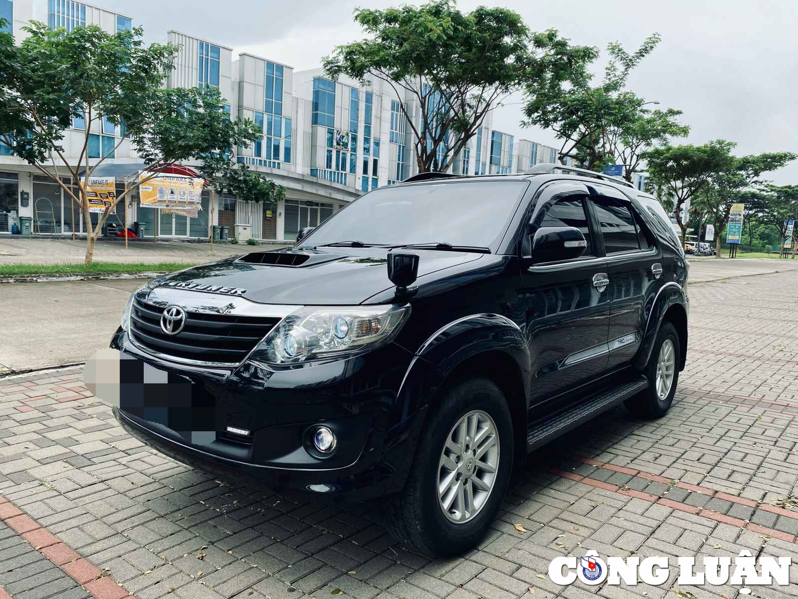 gia xe toyota fortuner niem yet va lan banh thang 5 2024 suc hut tu su cai tien vuot troi hinh 3