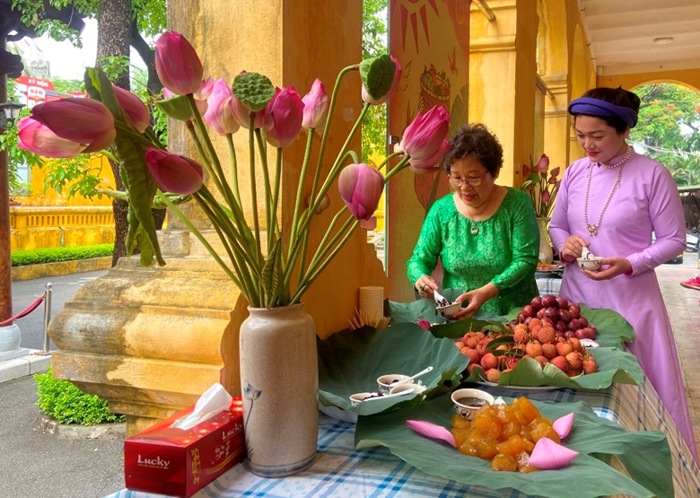 tai hien tet doan ngo xua tai hoang thanh thang long hinh 2