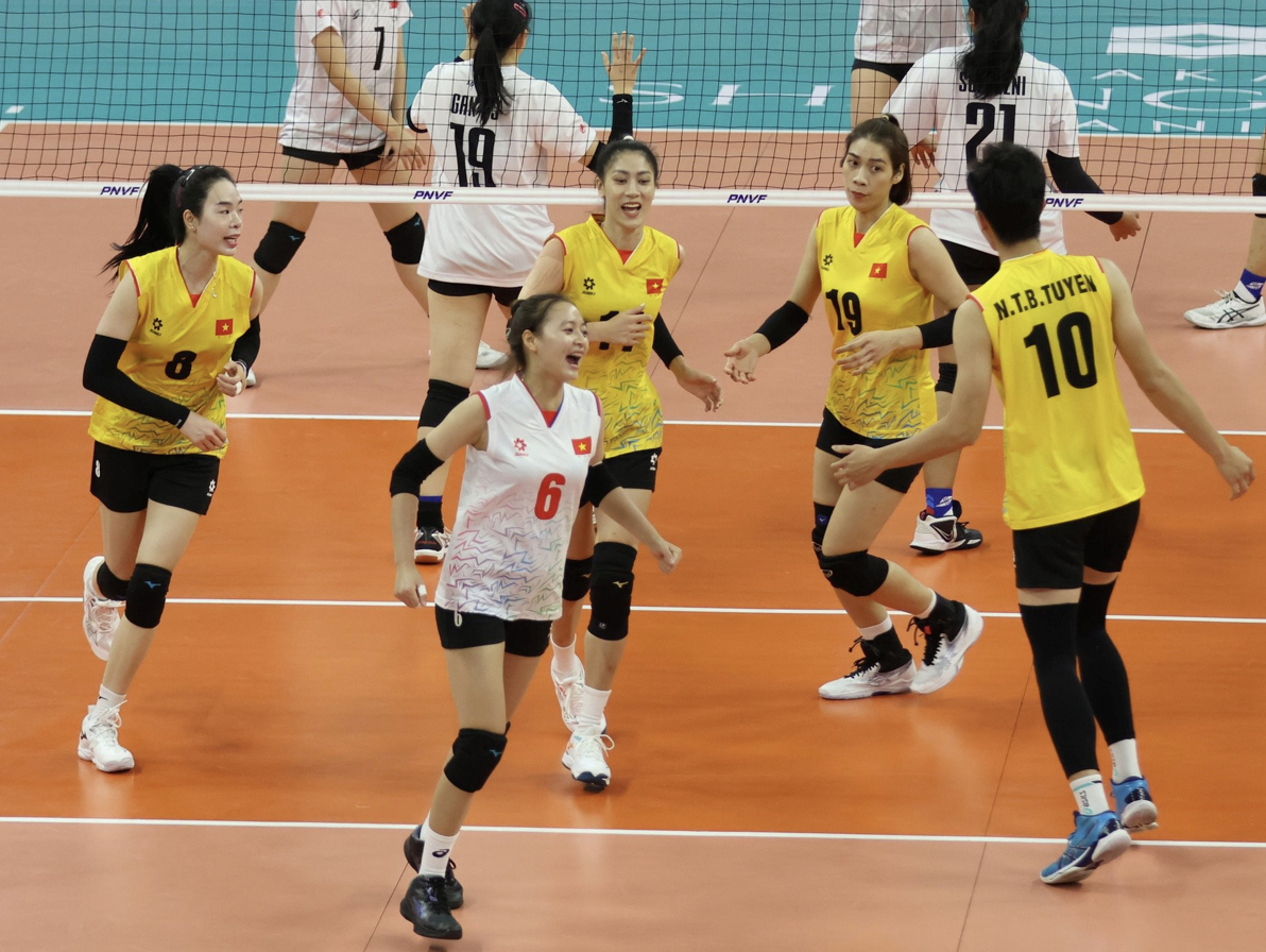 tuyen bong chuyen nu viet nam vo dich avc challenge cup lan thu 2 hinh 1