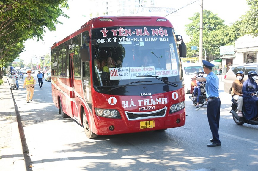 ha noi xu ly gan 7000 truong hop vi pham trat tu an toan giao thong hinh 1