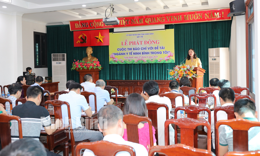 phat dong cuoc thi bao chi voi de tai nganh y te ninh binh trong toi hinh 1