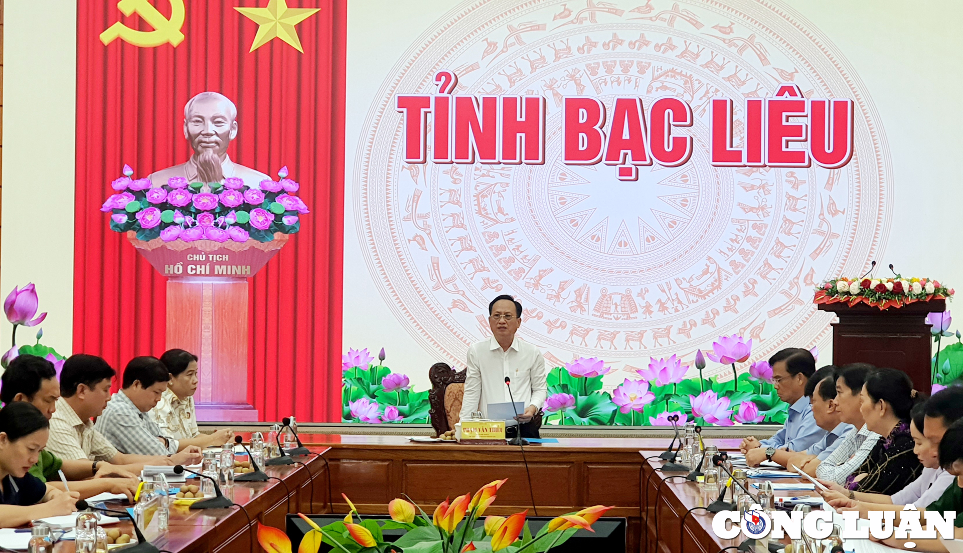 bac lieu sat lo lam anh huong nhieu can nha cua nguoi dan hinh 1