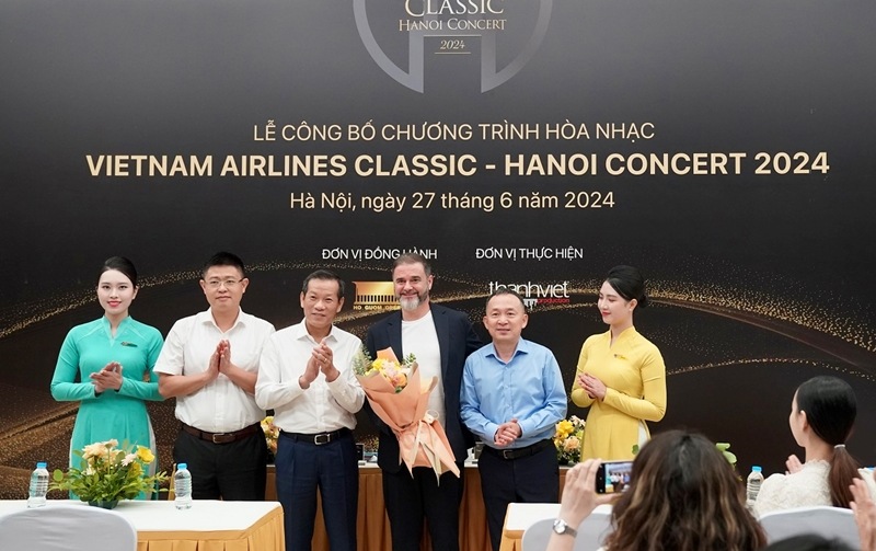hoa nhac vietnam airlines classic tro lai ha noi hinh 1