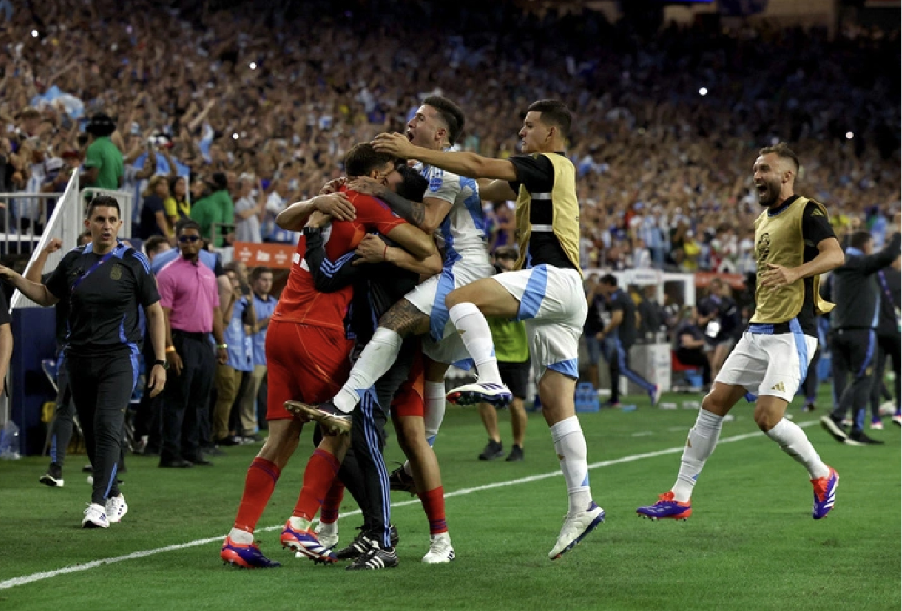 danh bai ecuador argentina vao ban ket copa america 2024 hinh 1