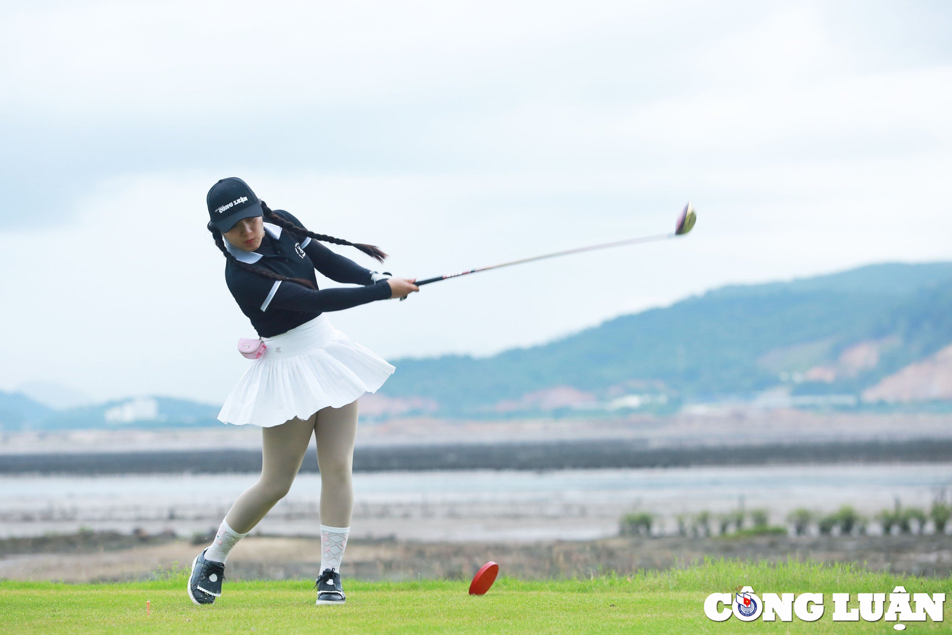 nhung hinh anh an tuong tai giai golf uoc mo xanh lan iii nam 2024 hinh 10