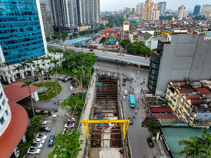 rao chan gam cau vuot nguyen chi thanh phuc vu thi cong doc ha ngam du an nhon  ga ha noi hinh 1