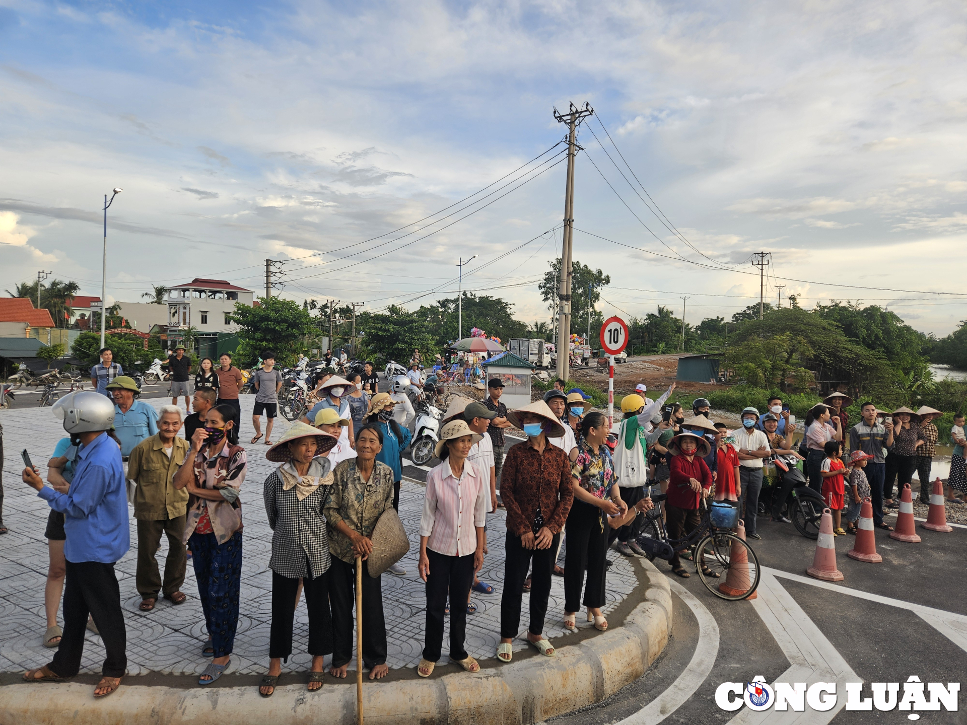 thong xe cau ben rung noi thanh pho hai phong voi tinh quang ninh hinh 2