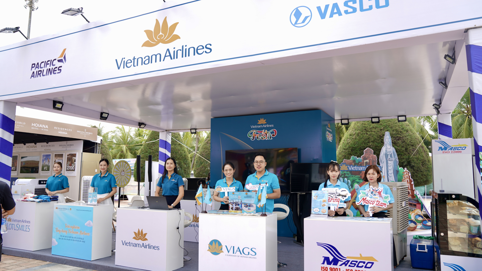 vietnam airlines festa thu hut dong dao du khach tai le hoi tan huong da nang 2024 hinh 1