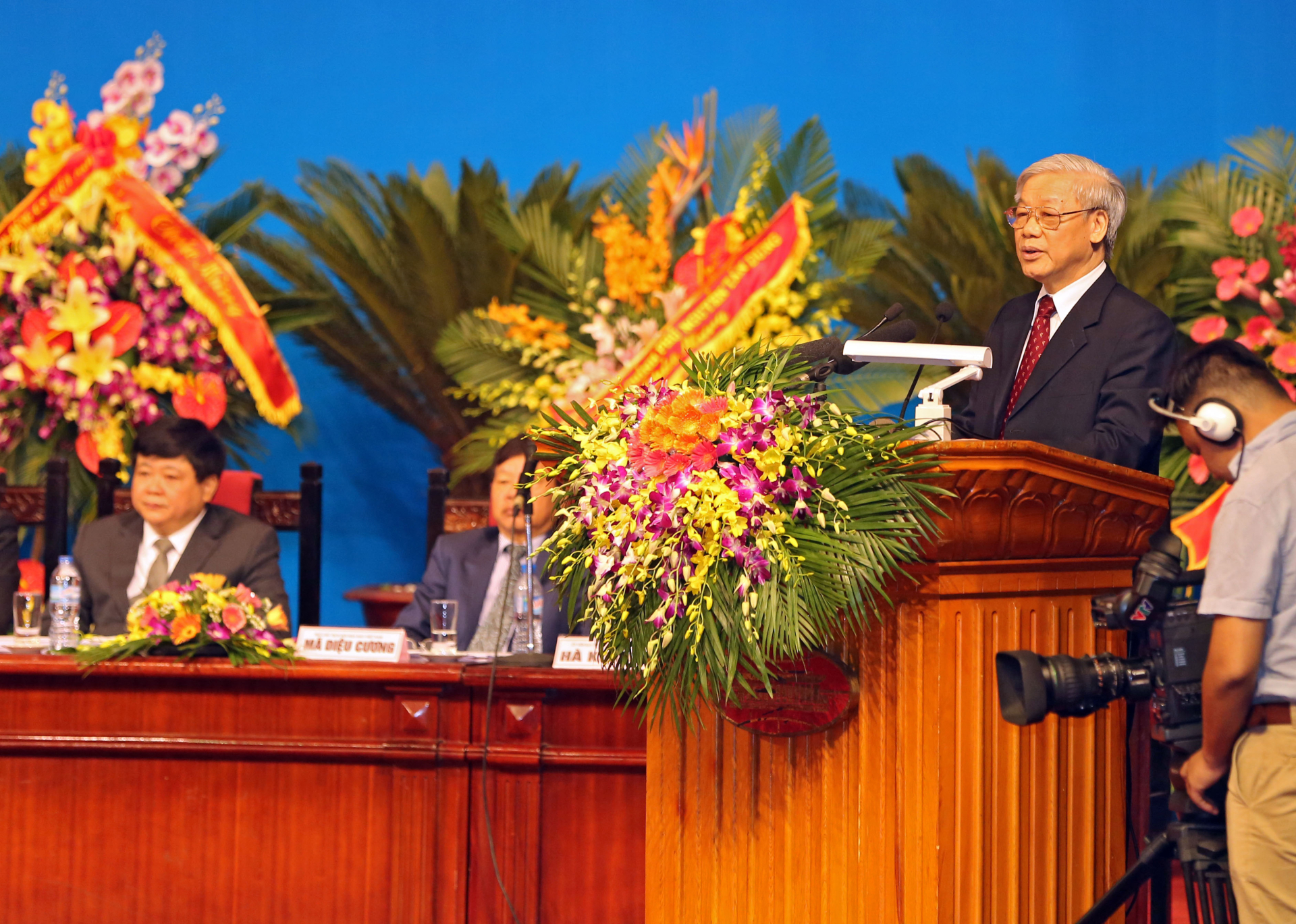 tong bi thu nguyen phu trong bao chi phai thuc su tro thanh cau noi giua dang nha nuoc voi nhan dan hinh 1