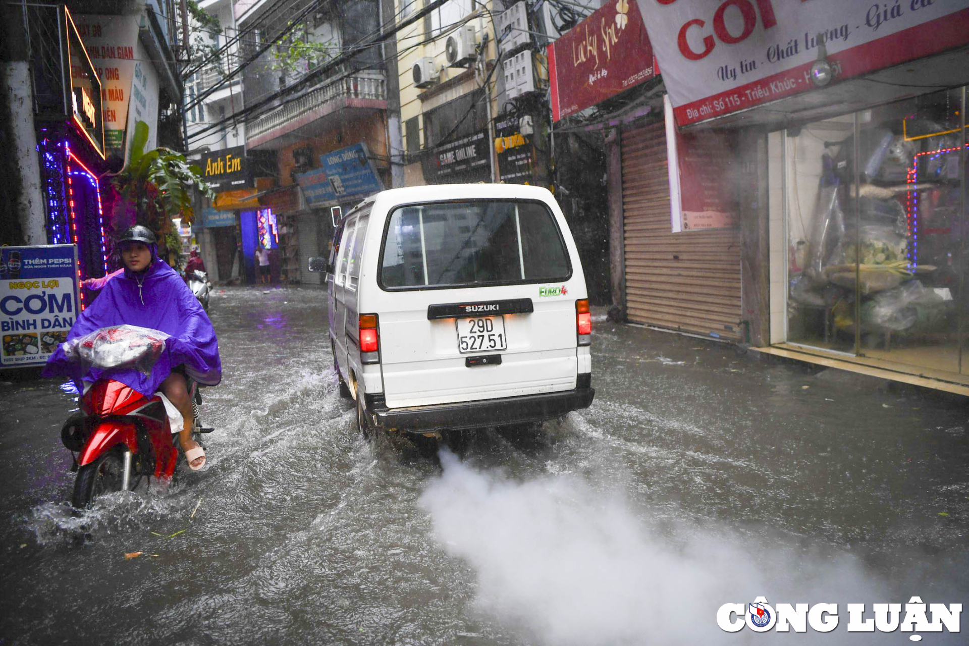 ha noi mua tam ta tu sang toi toi nhieu khu vuc ngap sau trong nuoc hinh 4