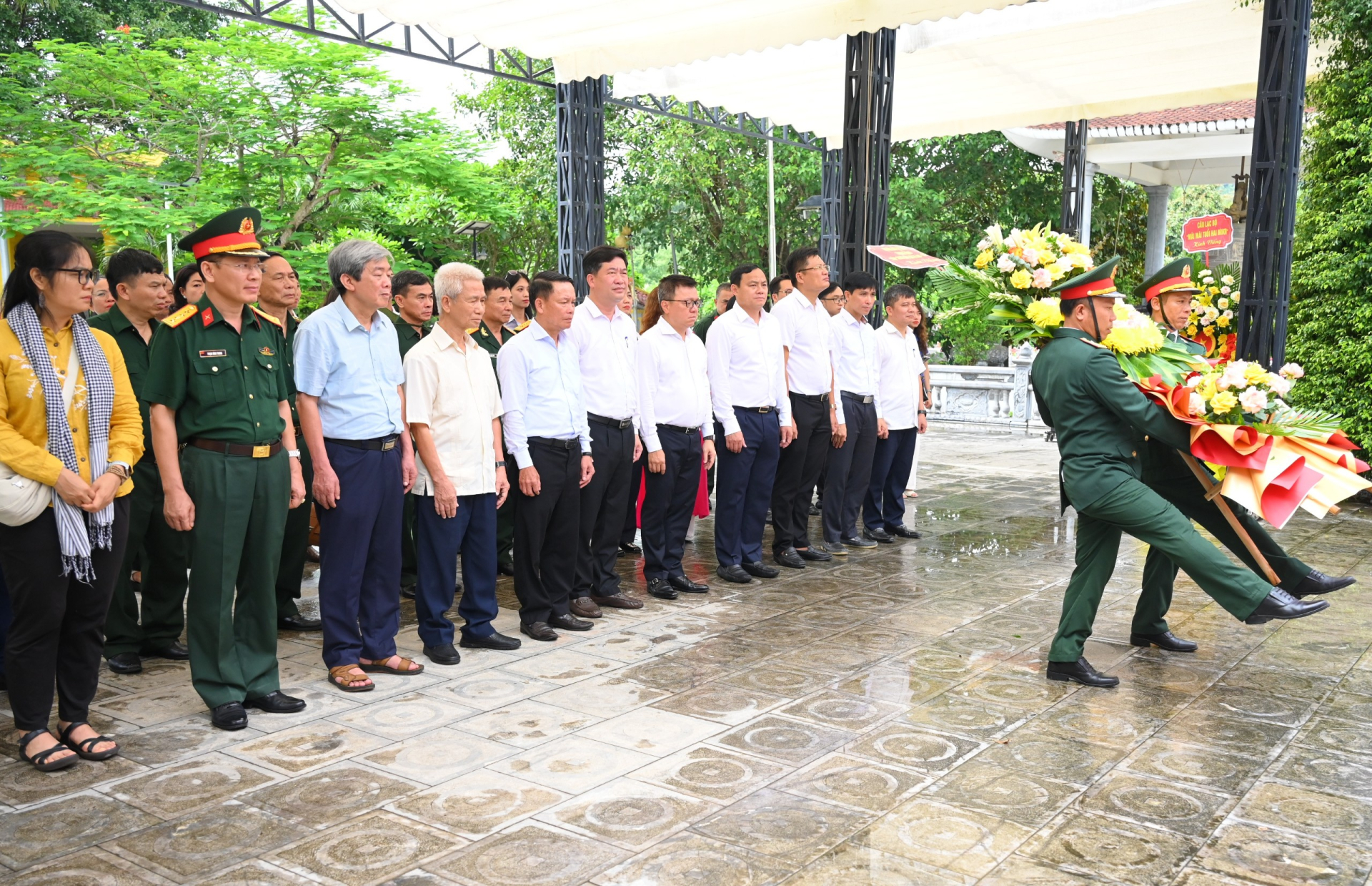 chuong trinh thap sang ngon lua tri an goi nho nhac nho moi nha bao khong ngung sang tao doi moi chuyen nghiep va but pha hinh 5