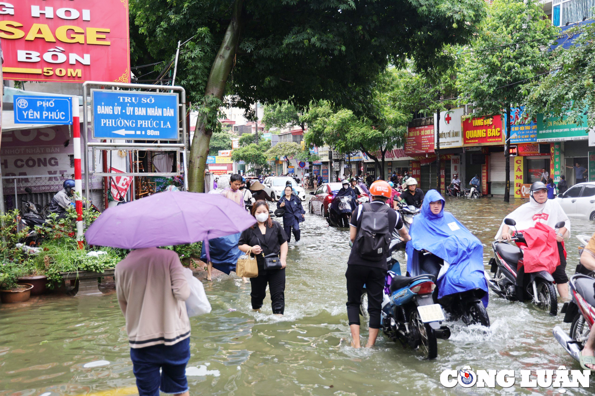 sau tran mua ha noi lai ngap khap pho vao sang som hinh 9