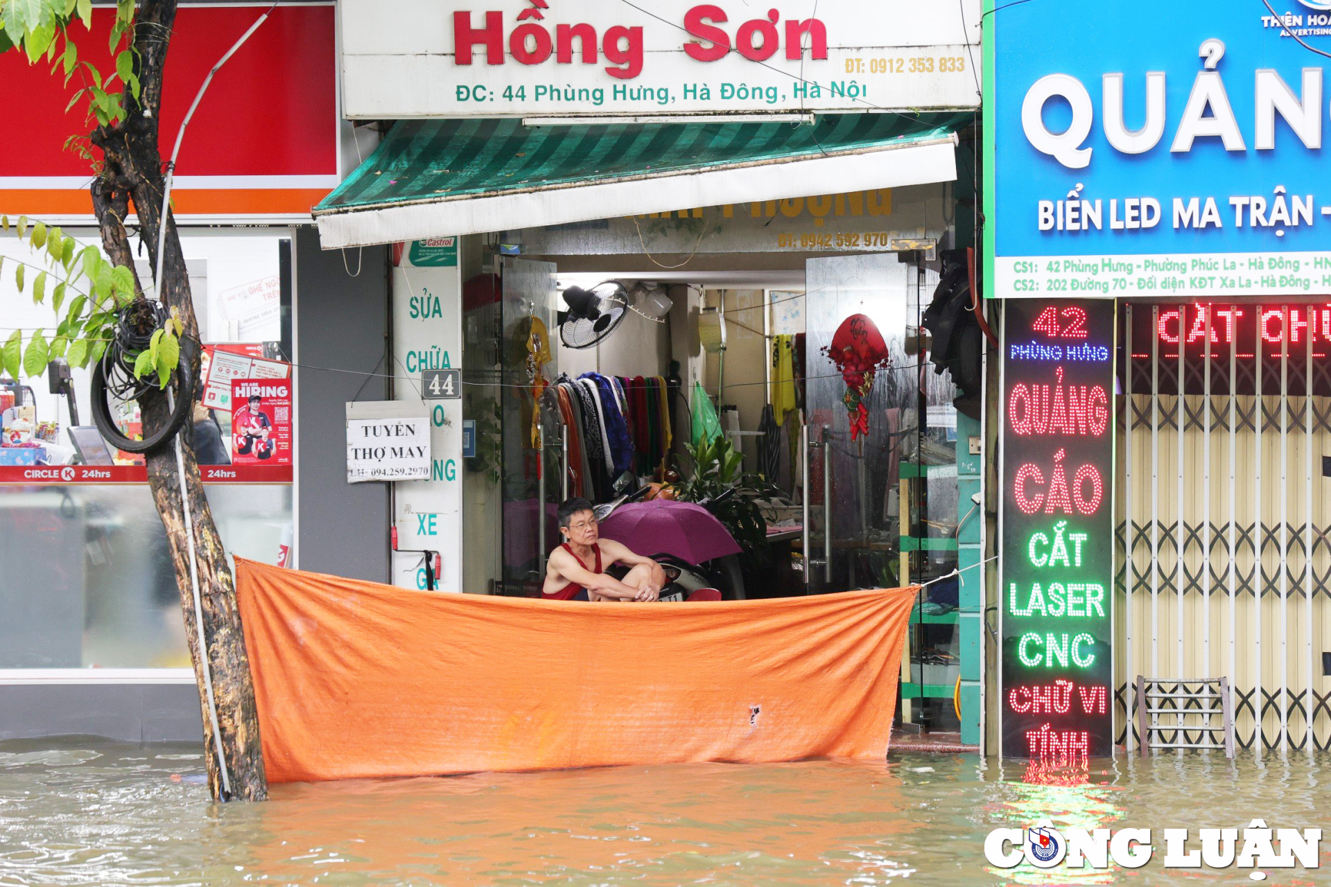 sau tran mua ha noi lai ngap khap pho vao sang som hinh 8