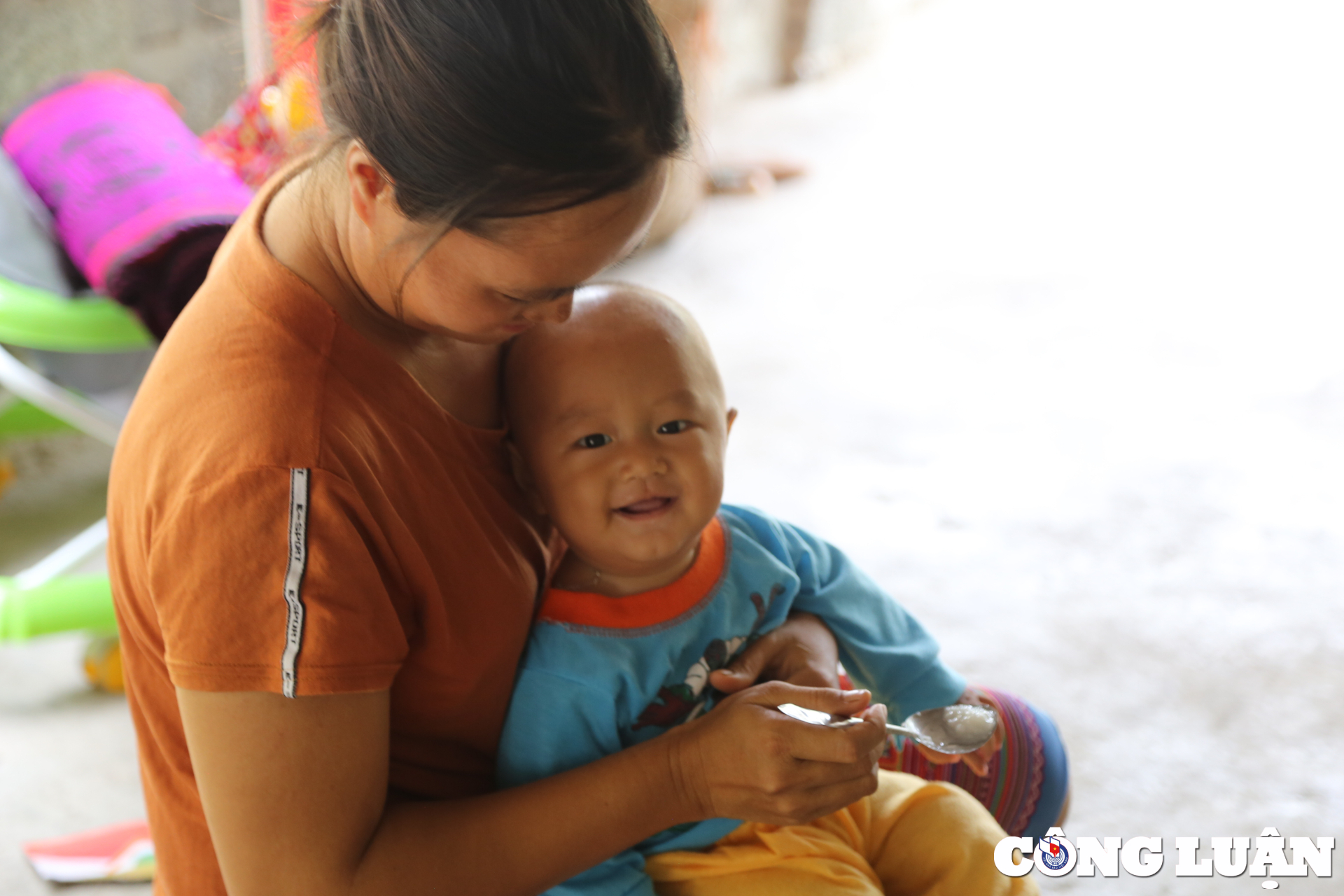 nu cuoi hon nhien cua nhung em be vung cao thanh hoa hinh 5