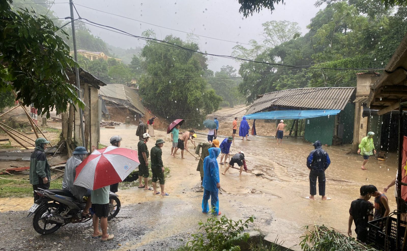 thanh hoa trien khai cac bien phap khac phuc hau qua do mua lu gay ra hinh 1