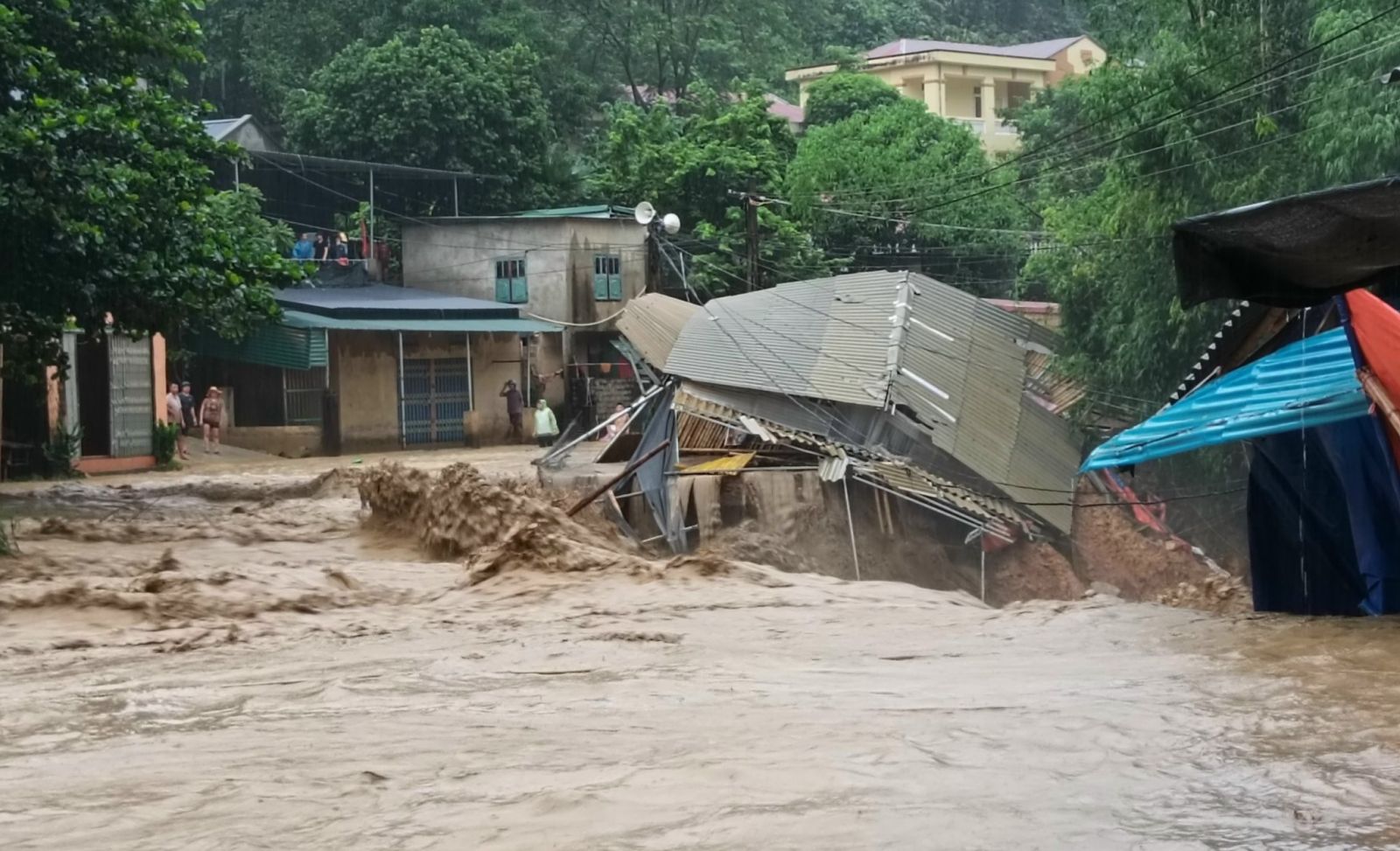 thanh hoa trien khai cac bien phap khac phuc hau qua do mua lu gay ra hinh 3