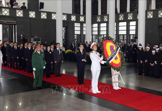 ban be quoc te tien biet tong bi thu nguyen phu trong mai mai tuong nho nguoi ban chan tinh hinh 16