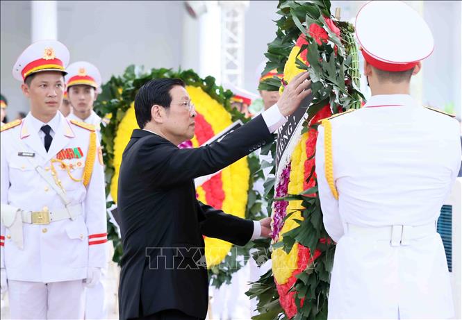 doan ban noi chinh trung uong vieng tong bi thu nguyen phu trong hinh 1