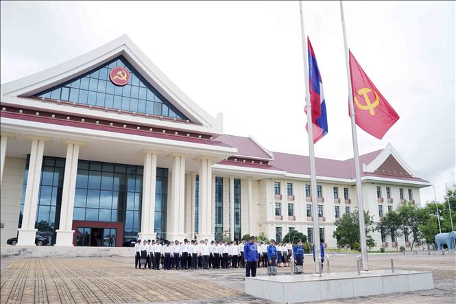 le quoc tang tong bi thu nguyen phu trong tai lao hinh 3