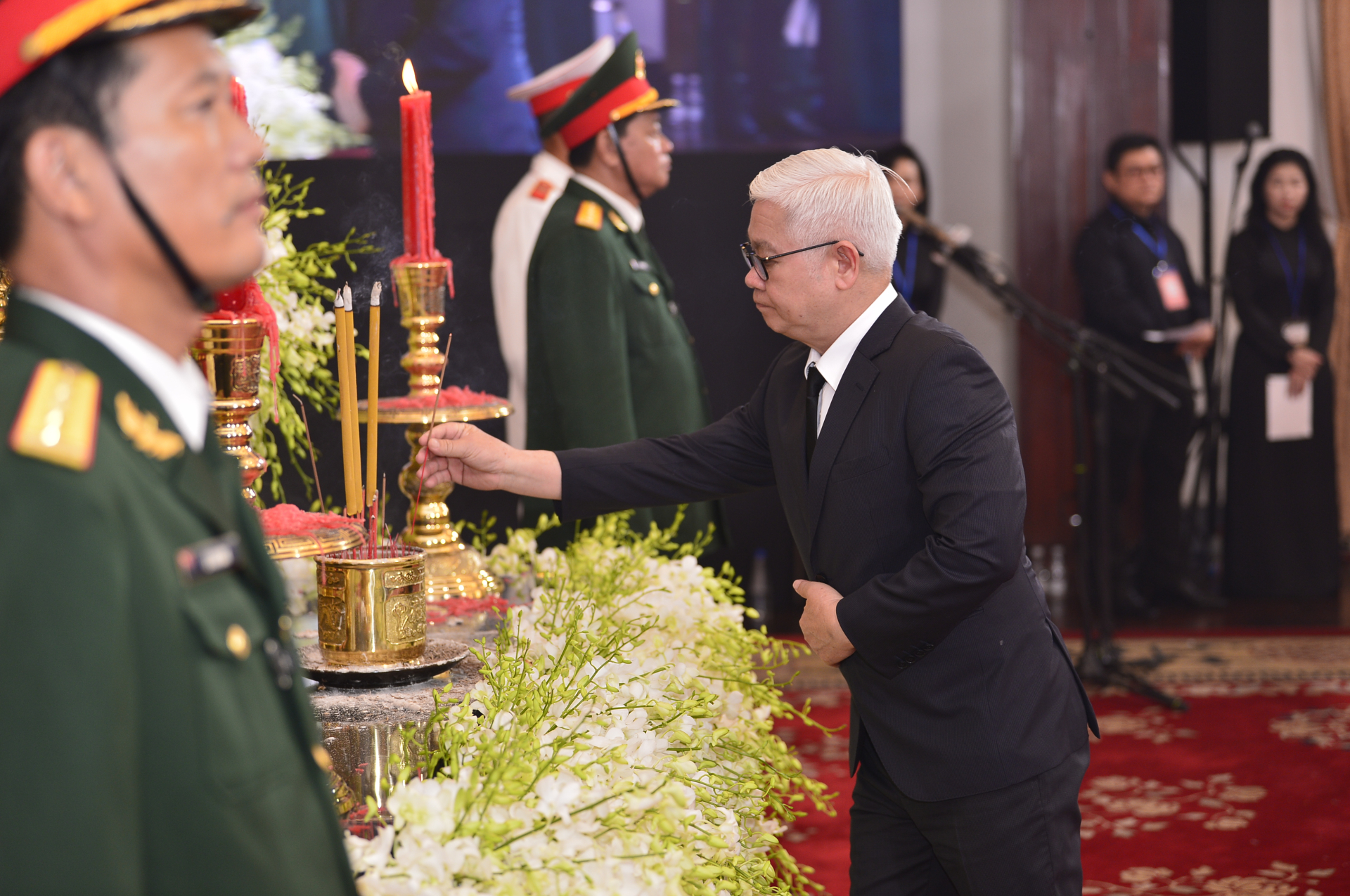 gan 4 van nguoi vieng tong bi thu nguyen phu trong trong ngay dau tai hoi truong thong nhat hinh 3