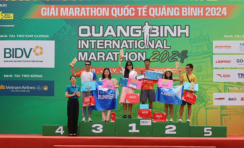 hon 3000 vdv tham gia ngay hoi chay bo soi dong nhat mua he  quang binh international marathon 2024 hinh 3