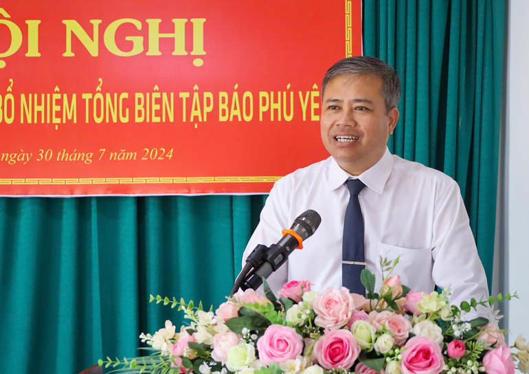 bo nhiem nha bao nguyen khanh minh giu chuc tong bien tap bao phu yen hinh 2