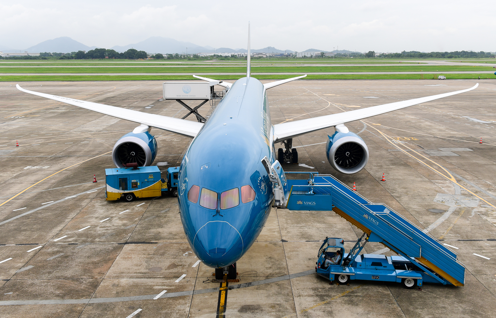 vietnam airlines don sieu may bay than rong boeing 787 10 hinh 5