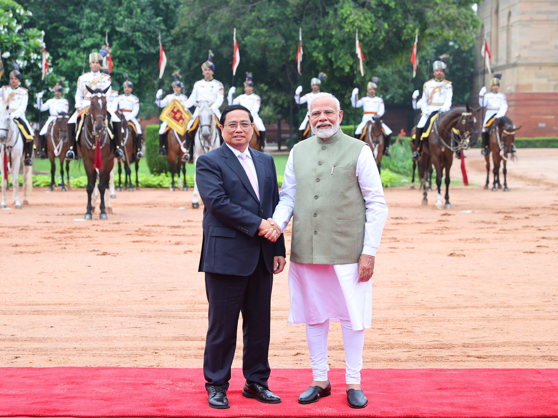 thu tuong chinh phu pham minh chinh hoi dam voi thu tuong an do narendra modi hinh 1