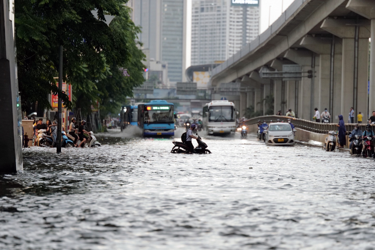 ha noi cu mua la ngap tim giai phap can co tu quy hoach lai do thi hinh 2