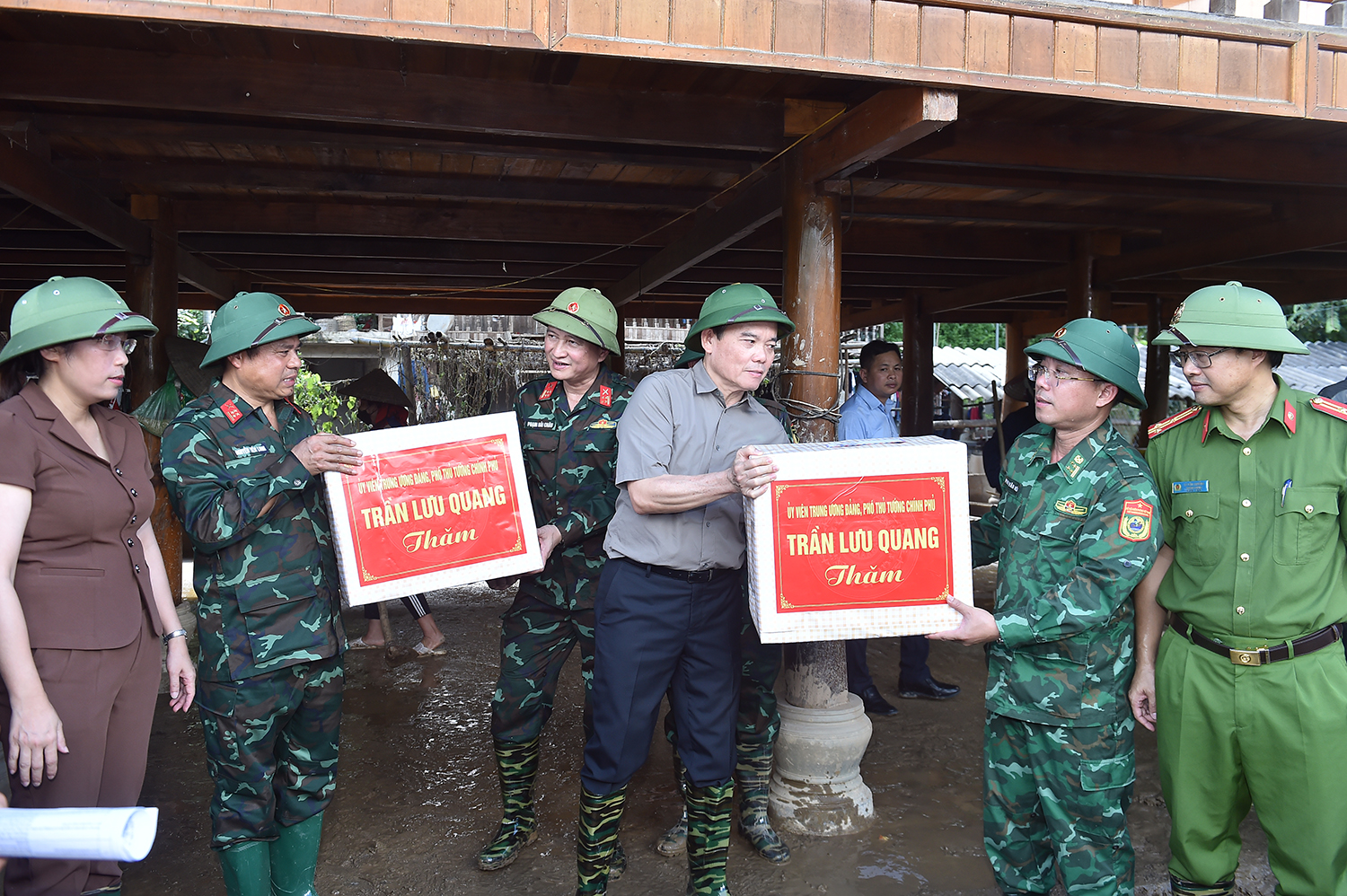 tinh toan bo tri dan cu de bao dam an toan ve tinh mang tai san va sinh ke cho nguoi dan vung nui hinh 8