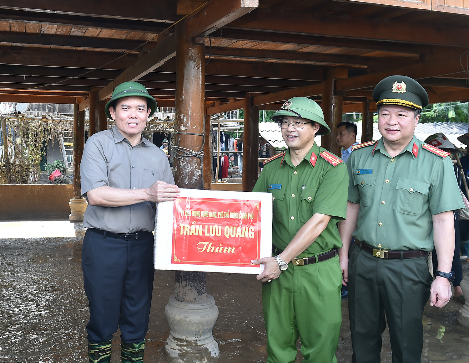 tinh toan bo tri dan cu de bao dam an toan ve tinh mang tai san va sinh ke cho nguoi dan vung nui hinh 7