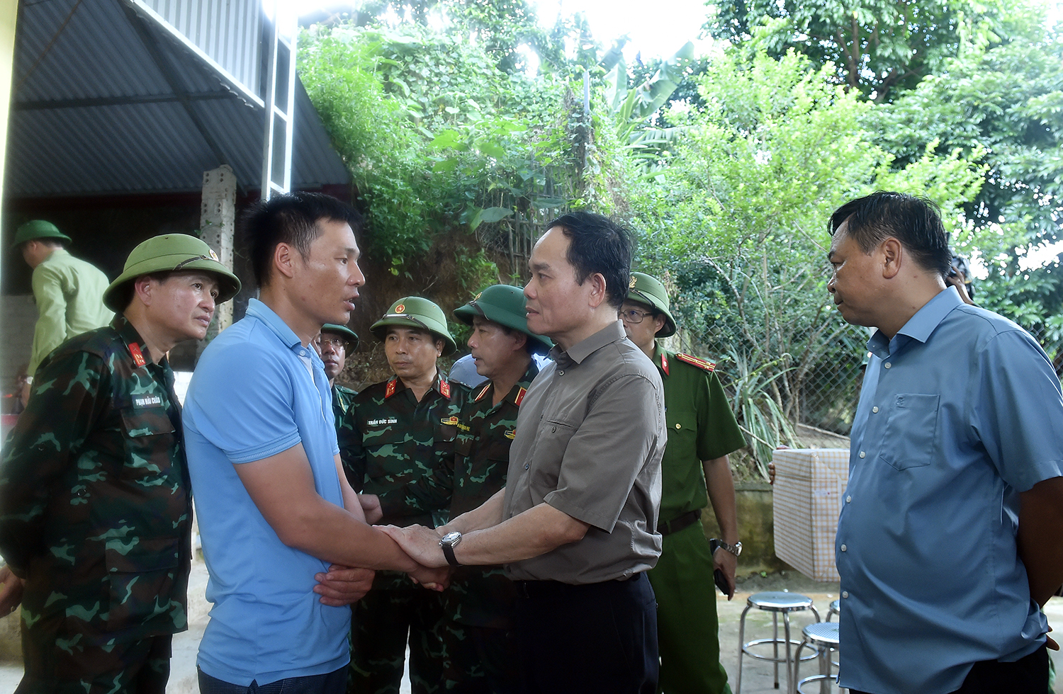 tinh toan bo tri dan cu de bao dam an toan ve tinh mang tai san va sinh ke cho nguoi dan vung nui hinh 3