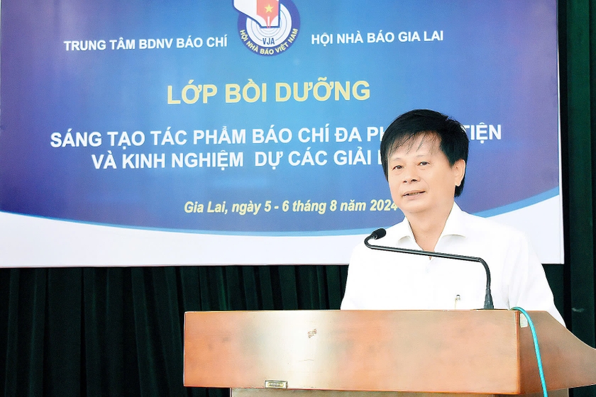 hon 70 nha bao tham gia lop boi duong sang tao tac pham bao chi da phuong tien hinh 1